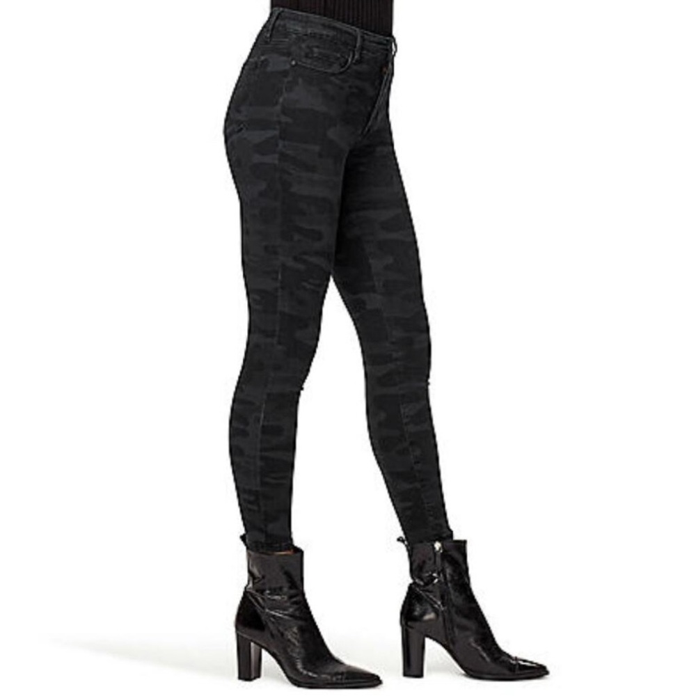Social Standard by Sanctuary Skinny Leg Ankle Jean Black Camo size 14 NWOT